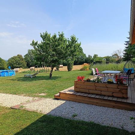 Studio Avec Terrasse Au Calme Jayat Eksteriør bilde
