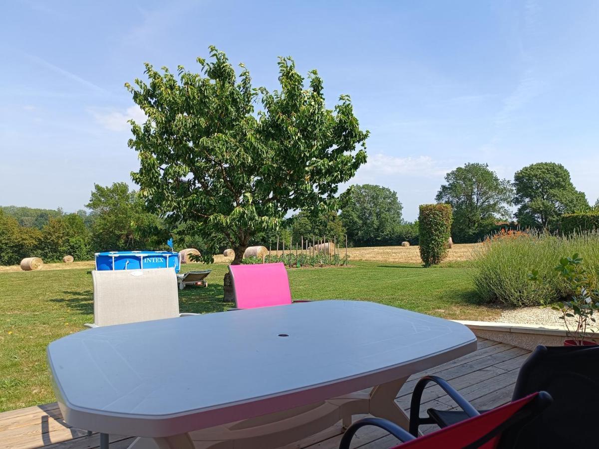 Studio Avec Terrasse Au Calme Jayat Eksteriør bilde